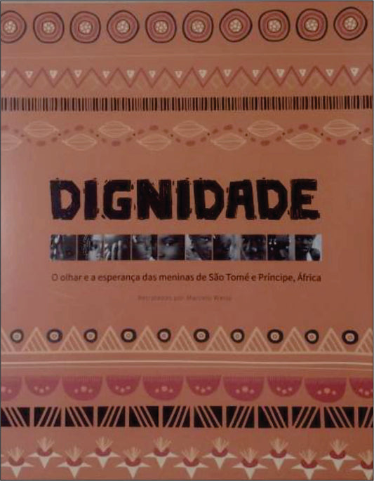 Cajas de la serie Dignidad: contienen las 10 fotos de la serie