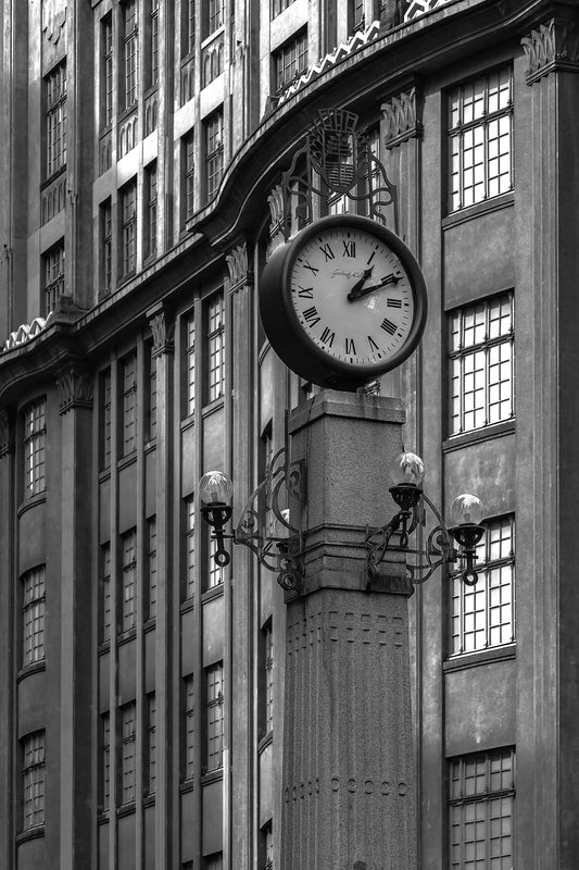 XV Clock 